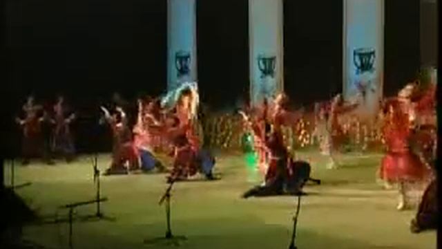 ККХ - "Молодычка" (The Kuban Cossack Choir - dance "Molodychka") смотреть онлайн