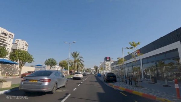 Driving through cities in the Central District of ISRAEL 2021 🇮🇱
