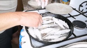 Вкусная, жареная, хрустящая, уклейка.