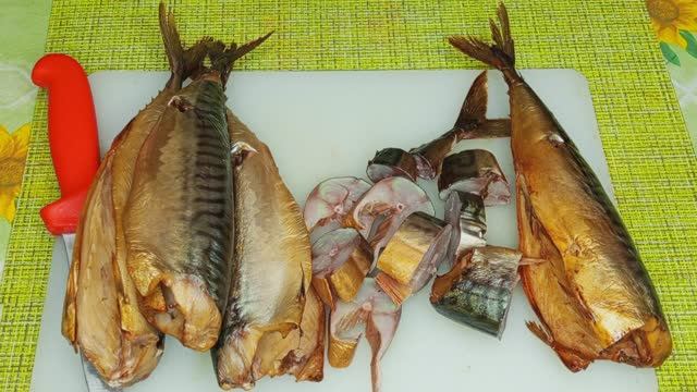 СКУМБРИЯ ХОЛОДНОГО КОПЧЕНИЯ смотреть онлайн