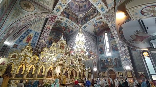 Храм Святого Равноапостольного Князя Владимира служба перед днём Святого Владимира смотреть онлайн