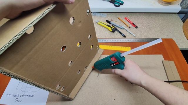 DIY Как сделать ЛАБИРИНТ ИЗ КАРТОНА | How to Make Marble Maze Game from Cardboard смотреть онлайн