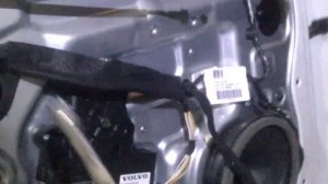 Вольво S 40 2011 г. в Разбор задней двери. Снимаем дверь Вольво S 40 VOLVO S 40