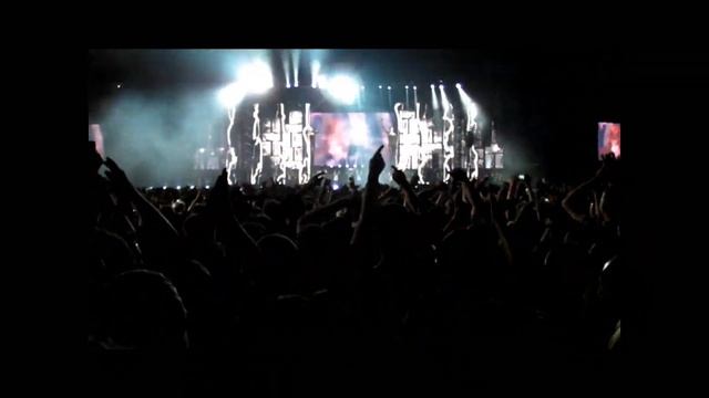 Mylène Farmer au stade de france C'est dans l'air version non censurée...HD смотреть онлайн