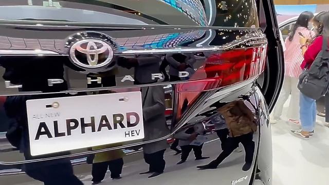 New 2024 Toyota Alphard - Premium Hybrid Minivan смотреть онлайн