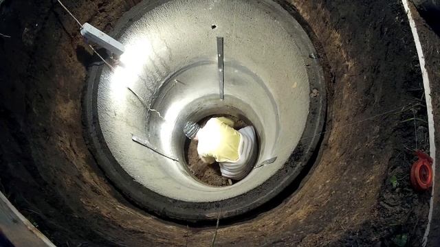 стоит ли копать глубже если кольца подвисают и вода сочится с третьего шва смотреть онлайн