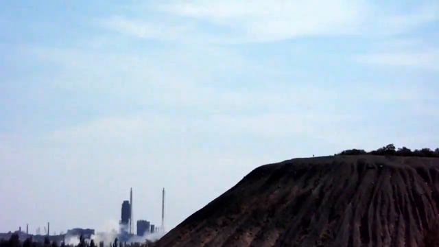 Горит 'Стирол'. Горловка смотреть онлайн