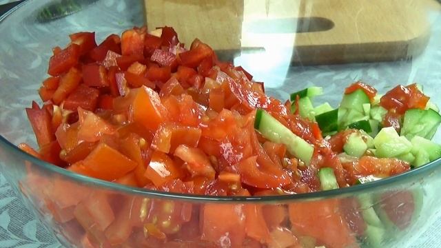 Приготовила Летний Салат всего за 2 минуты.mp4