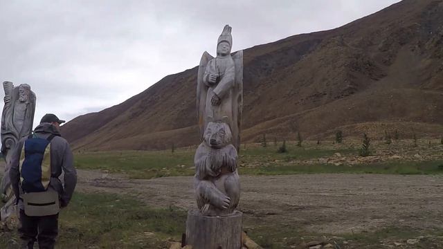 Деревянная скульптура на реке Собь смотреть онлайн