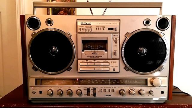 National RX-7000 "Station" (1981) Playing "Summer Groove" by Tim Bowman смотреть онлайн