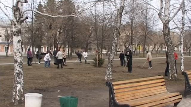 Чиновники вышли на субботник. смотреть онлайн