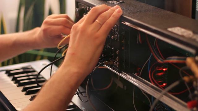 Avguchenko - Modular synth Test #1 смотреть онлайн