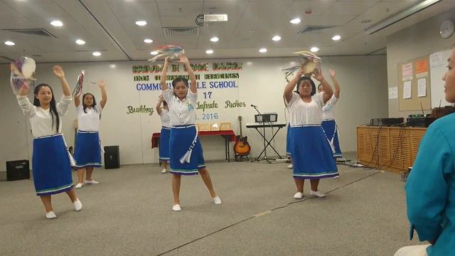 ONE WAY (JESUS) Tambourine Dance смотреть онлайн