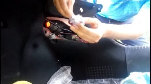 как заменить лампу стоп сигнала на Солярисе