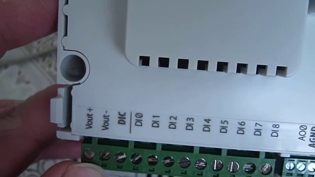 Небольшой обзор модуля расширения MC - 0402-01-0 для ПЛК Segnetics смотреть онлайн