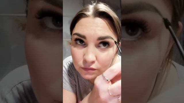 Отзыв о туши для бровей смотреть онлайн