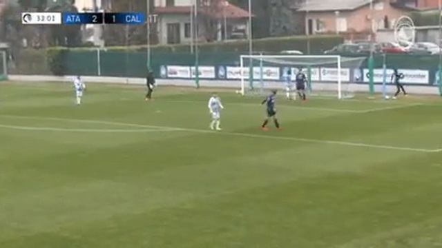41 - year - old Germán ' El Tanque ' Denis scores for Serie D side Real Calepina смотреть онлайн