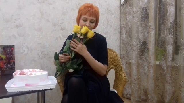 Стихотворение о любви "Стройна, как дивный кипарис!" смотреть онлайн