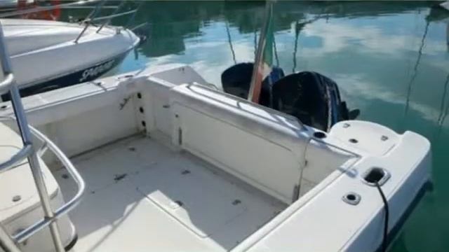 Boston Whaler OUTRAGE 28 смотреть онлайн