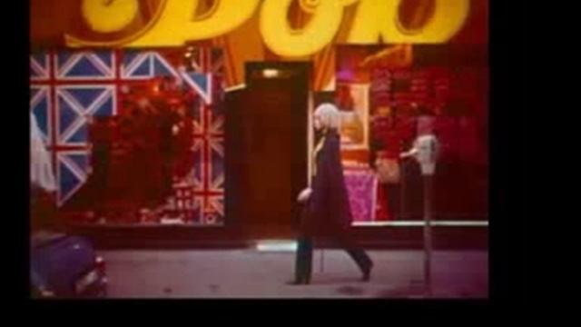 BRIGITTE BARDOT - THE DEVEEL IS AN ENGLISHMAN смотреть онлайн