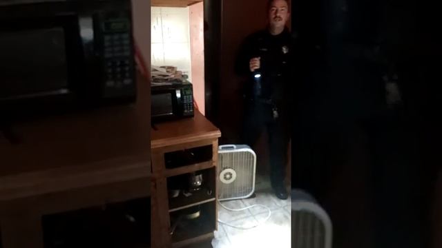 TRESPASS-ILLEGAL SEARCH-FAILURE TO ACTIVATE BODY CAM=S.P.D.(CROOKED)OFFICER WELTZ pt.1 смотреть онлайн