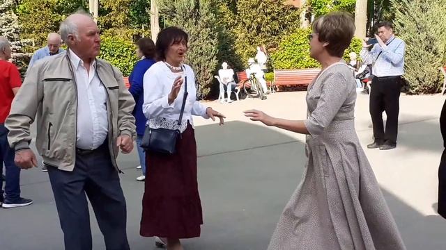 ВОЛЬНИЙ ВЕТЕР!?/ТАНЦЫ В ПАРКЕ ГОРЬКОГО ХАРЬКОВ МАЙ 2021