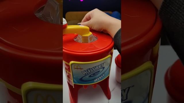 2003 McDonald's McFlurry Maker смотреть онлайн