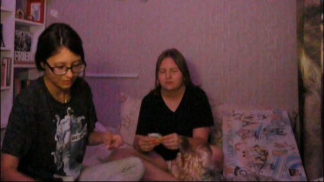 SWEET 19|| VLOG: Как я отпраздновала 19 лет || Купила себе ноутбук?/ Постриглась смотреть онлайн