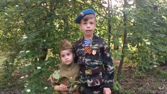 «Память о павших». Уникально стихотворение о Малой земле прочитал Михаил Исаев смотреть онлайн