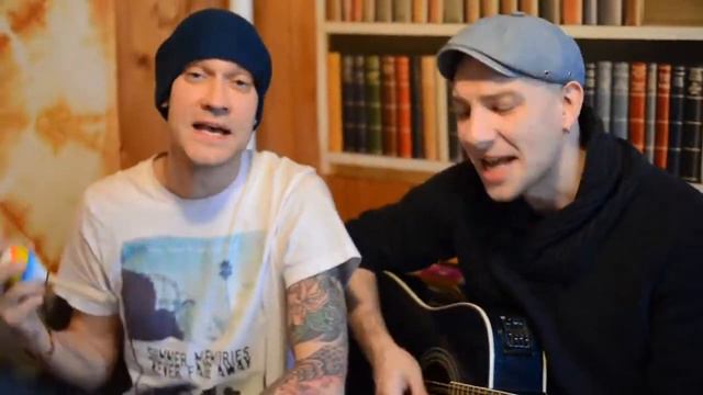 Трое парней играет и поет Баян гитара - кавер на песню дожди смотреть онлайн