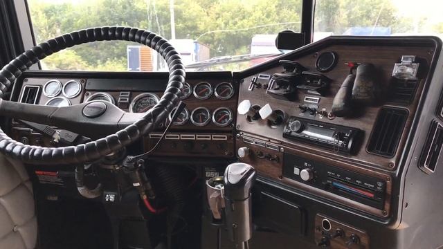Freightliner Classic Xl. Сборка салона