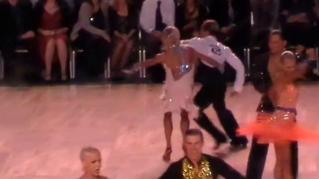 Riccardo & Yulia Samba смотреть онлайн