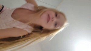 Лера кувыркается???