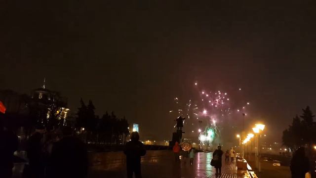 Салют на 7 ноября 2014 - Ленин отвернулся от нас смотреть онлайн