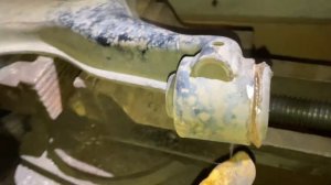 Замена закисших болтов развала. Mitsubishi L200.