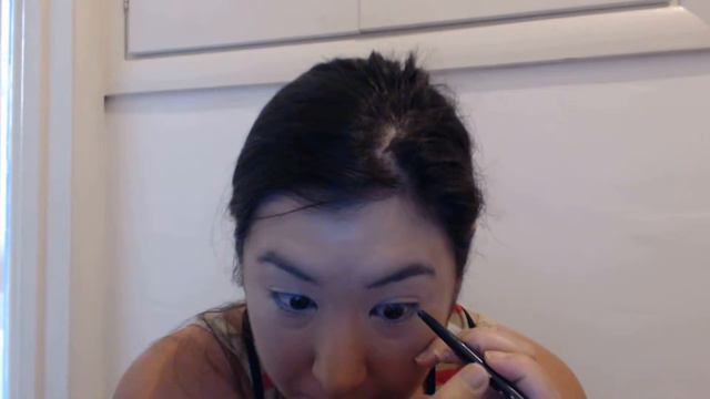 Blue Eyeliner: probably vegan смотреть онлайн