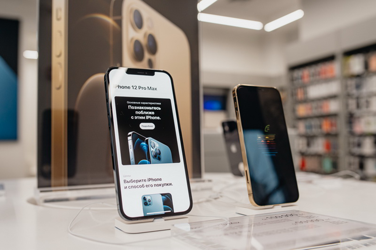 СКОЛЬКО СТОЯТ СМАРТФОНЫ В М.ВИДЕО В 2023 ГОДУ???//КАКОЙ ВЫБРАТЬ !?// IPhone В КОСМОСЕ ??? смотреть онлайн