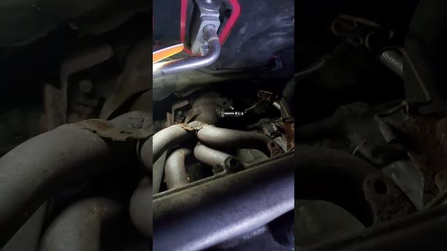 Toyota Yaris 2006 Fuel and Oxygen Ratio Sensor Replacement a.k.a. oxygen sensor Bank 1 Sensor 1 смотреть онлайн