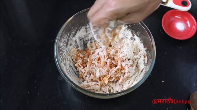 कधी खाल्ली नसेल इतकी कुरकुरीत कांदाभजी | Kanda Bhaji | Cripy Onion Pakora смотреть онлайн