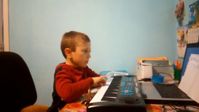 В лесу родилась елочка . Детское пианино смотреть онлайн