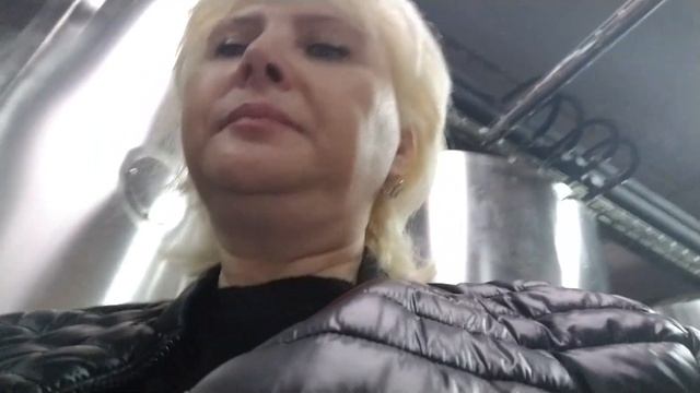 ОТДЫХАЕМ НА 200 ПРОЦЕНТОВ. СОЛНЦЕ, БАССЕЙН, КРАФТОВЫЕ НАПИТКИ, ХАМАМ И САУНА. ПОЕЗДКА В ХВАЛЫНСК. смотреть онлайн