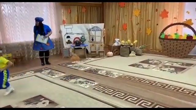 Осенний праздник в группе Божья коровка смотреть онлайн
