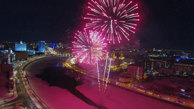 Летаем в мороз и ветер над рекой Москва-река) смотреть онлайн