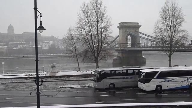 Danube. Budapest. Szechenyi Chain Bridge. смотреть онлайн