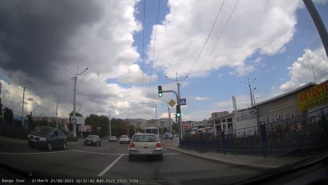 Луганск, ул. Чапаева, ул. Советская. 2021/08/21 смотреть онлайн