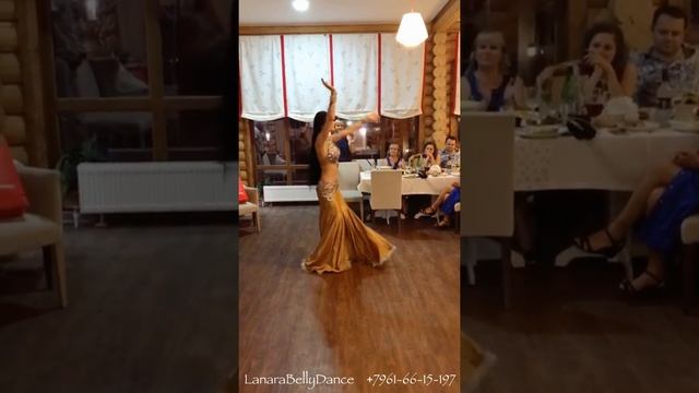 Ланара - Восточный танец с саблей в кафе Сударь. Lanara Belly Dance with sword смотреть онлайн