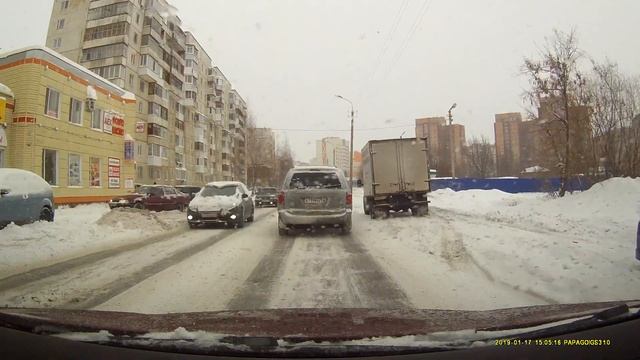 Без шипов по уфимскому снегопаду (Viatti Brina V-521)