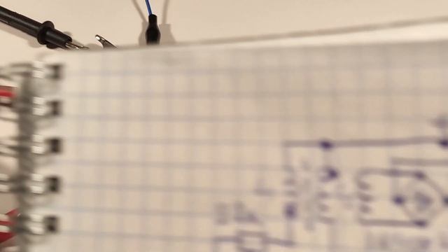 Интересные 3 генератора по одной и той же схеме. Экономичные и с РЕЗОНАНСОМ напряжения. смотреть онлайн