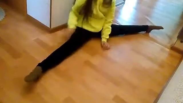 Правильная разминка для шпагата смотреть онлайн