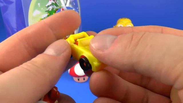 Новогодние Сюрприз Игрушки и Конфеты Play Doh Surprise Toys Minions Masha i Medved смотреть онлайн
